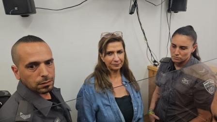 الأستاذة الجامعية نادرة شلهوب كيفوركيان خلال اعتقالها من قبل الشرطة الإسرائيلية في القدس - 19 إبريل 2024 (إكس)