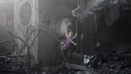 صورة من غزة فائزة بجائزة بوليتزر (إبراهيم أبو مصطفى/ رويترز)