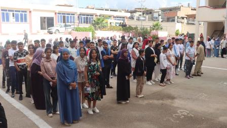 يستعدون لإجراء امتحانات التعليم المتوسط في ولاية الطارف شمال شرقي الجزائر 3 يونيو 2024 (العربي الجديد)