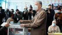 تعتبر هذه الانتخابات الثانية في الجزائر التي تعتمد نظام القائمة المفتوحة (مصعب رويبي/الأناضول)